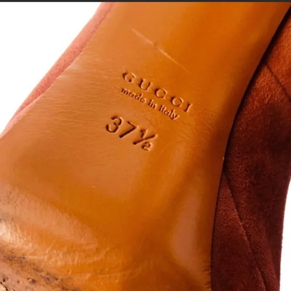 GUCCI Scarlatto Rose Mauve Suede Betty T-Strap Open Toe Platform Pump - Picture 9 of 11